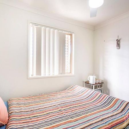 Room With Separate Bath In Shared Homestay Redcliffe Luaran gambar