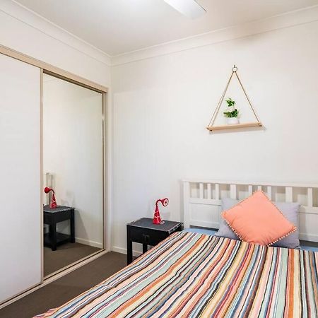 Room With Separate Bath In Shared Homestay Redcliffe Luaran gambar